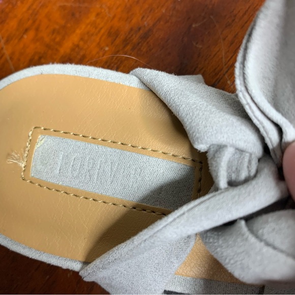 Forever 21 Faux Suede Pointy Ankle Wrap Flats - Picture 5 of 9